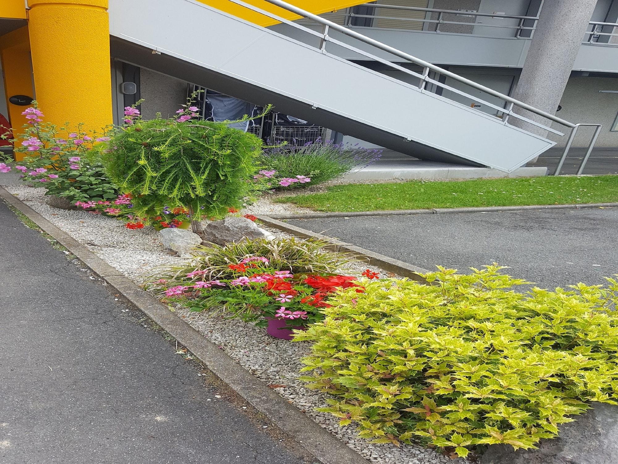 Premiere Classe Lille Sud - Seclin Exterior foto