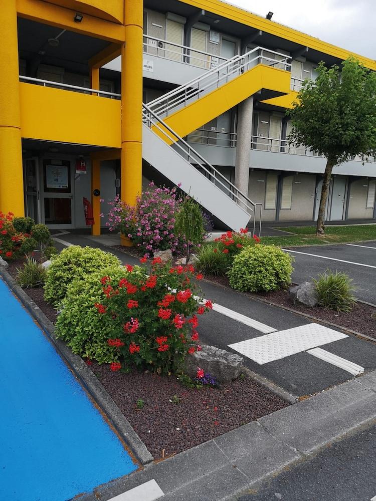 Premiere Classe Lille Sud - Seclin Exterior foto